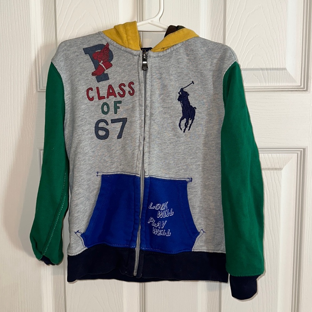 - Polo hoodie
